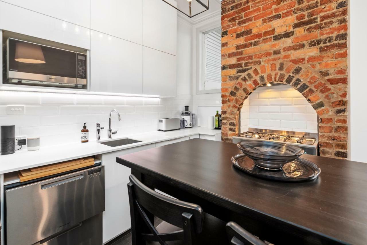 Work Sleep Live Melbourne Bed & Breakfast ภายนอก รูปภาพ
